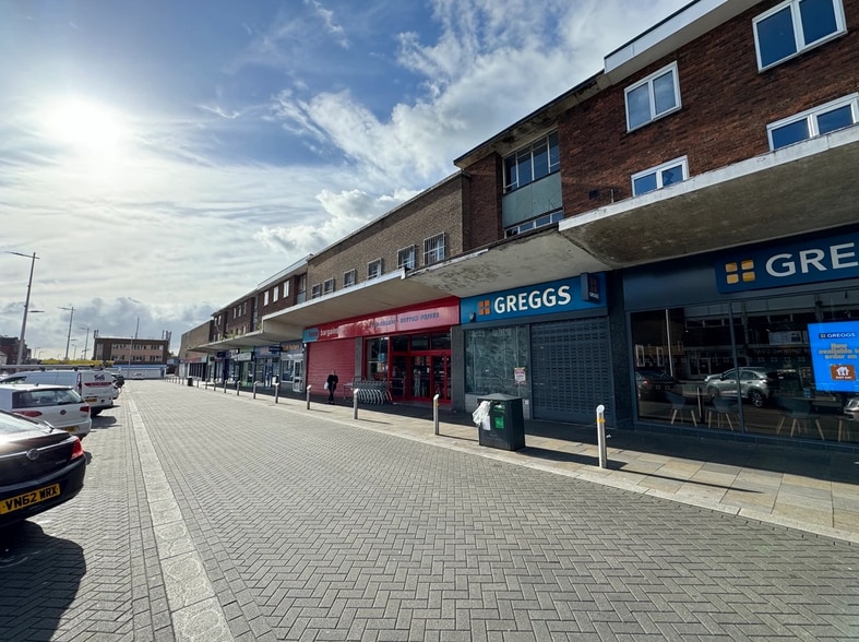 Retail in Scunthorpe to rent - Primary Photo - Image 1 of 2