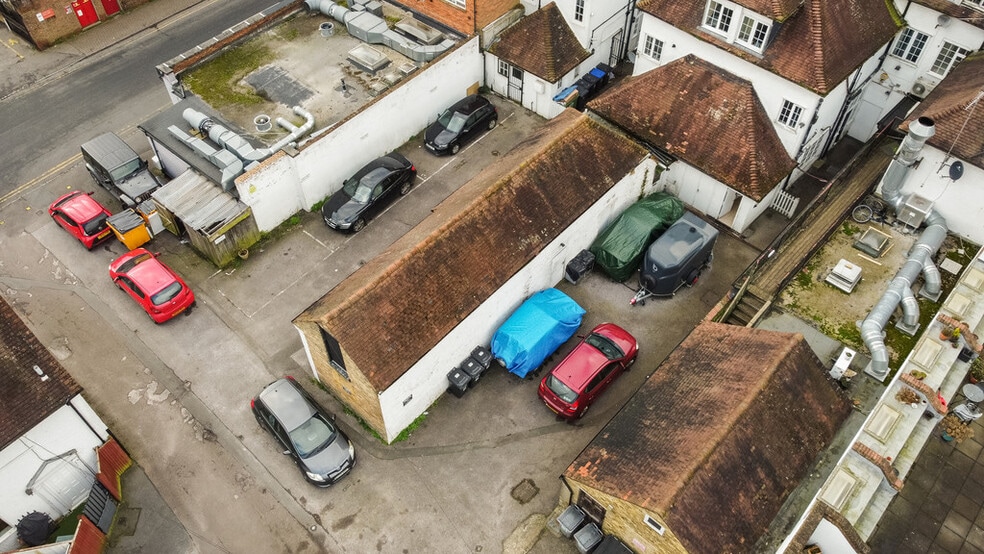 Packhorse Rd, Gerrards Cross for sale - Building Photo - Image 3 of 13