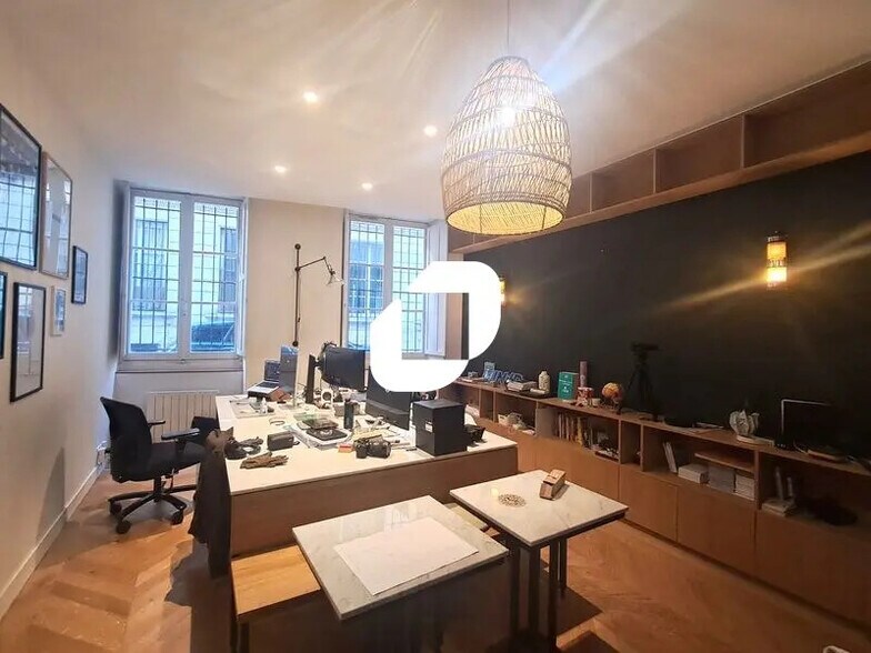 Office in Bordeaux to rent - Interior Photo - Image 2 of 5