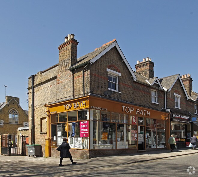 2 Spring Bridge Rd, London for sale - Primary Photo - Image 1 of 1