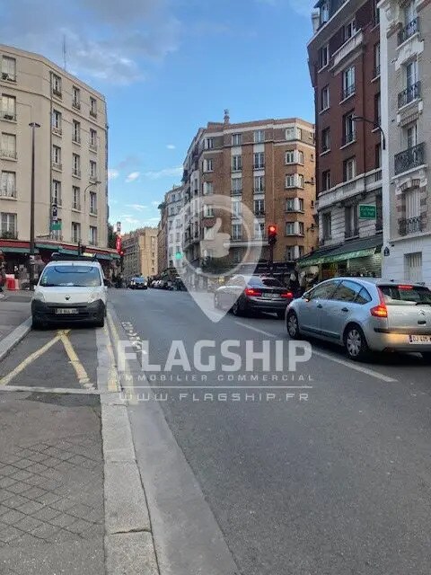 Location Commerce 324 m² - Photo 1