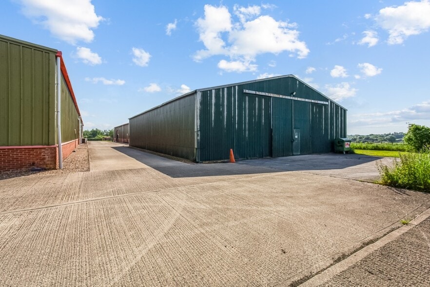 Middle Wallop, Middle Wallop for sale - Building Photo - Image 1 of 1