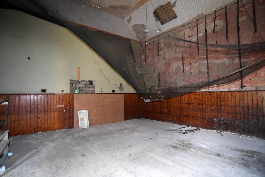 42 Union St, Fraserburgh for sale - Building Photo - Image 2 of 19