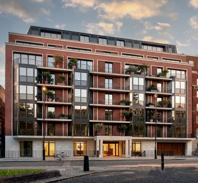 25 Buckingham Gate, London for sale - Building Photo - Image 3 of 6