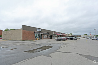 381 Boul Maloney E, Gatineau, QC for sale Primary Photo- Image 1 of 1