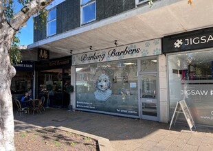 214 Lower Blandford Rd, Broadstone to rent Building Photo- Image 1 of 6