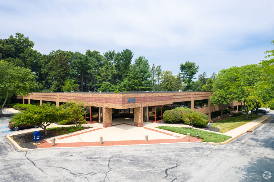 415 McFarlan Rd, Kennett Square, PA for rent - Building Photo - Image 2 of 19