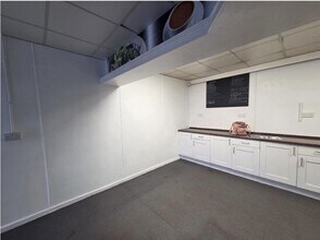 St. Pauls Sq, Isle Of Man to rent Interior Photo- Image 1 of 2