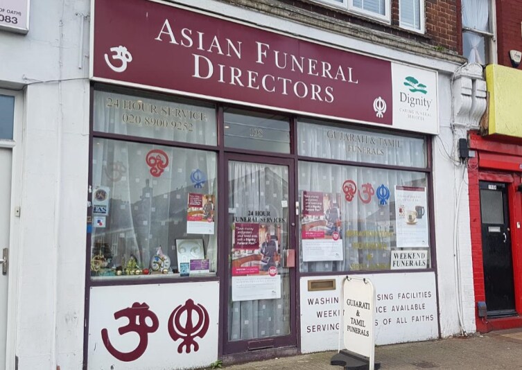 198 Ealing Rd, Wembley for sale - Primary Photo - Image 1 of 1