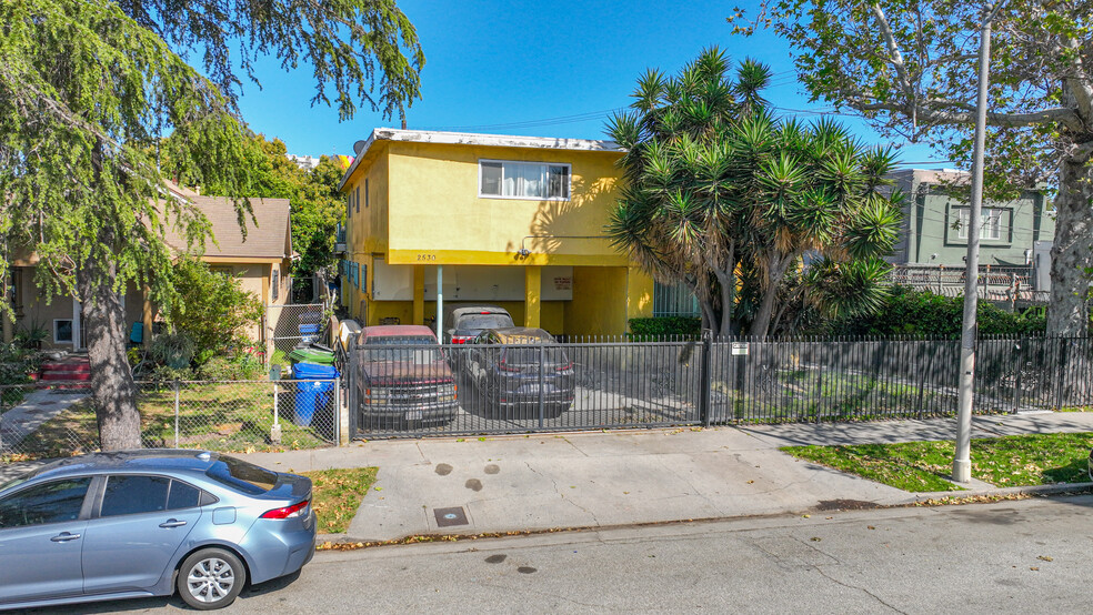 2530 S Sycamore Ave, Los Angeles, CA for sale - Building Photo - Image 2 of 13