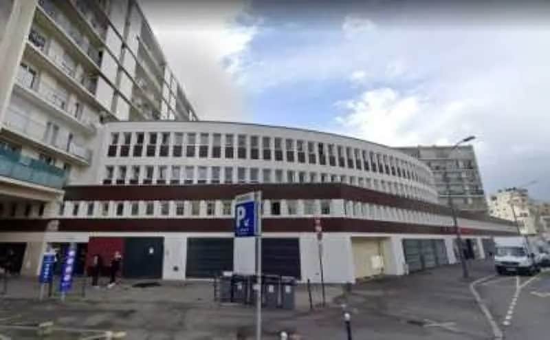 Office in Issy-les-Moulineaux to rent Building Photo- Image 1 of 13
