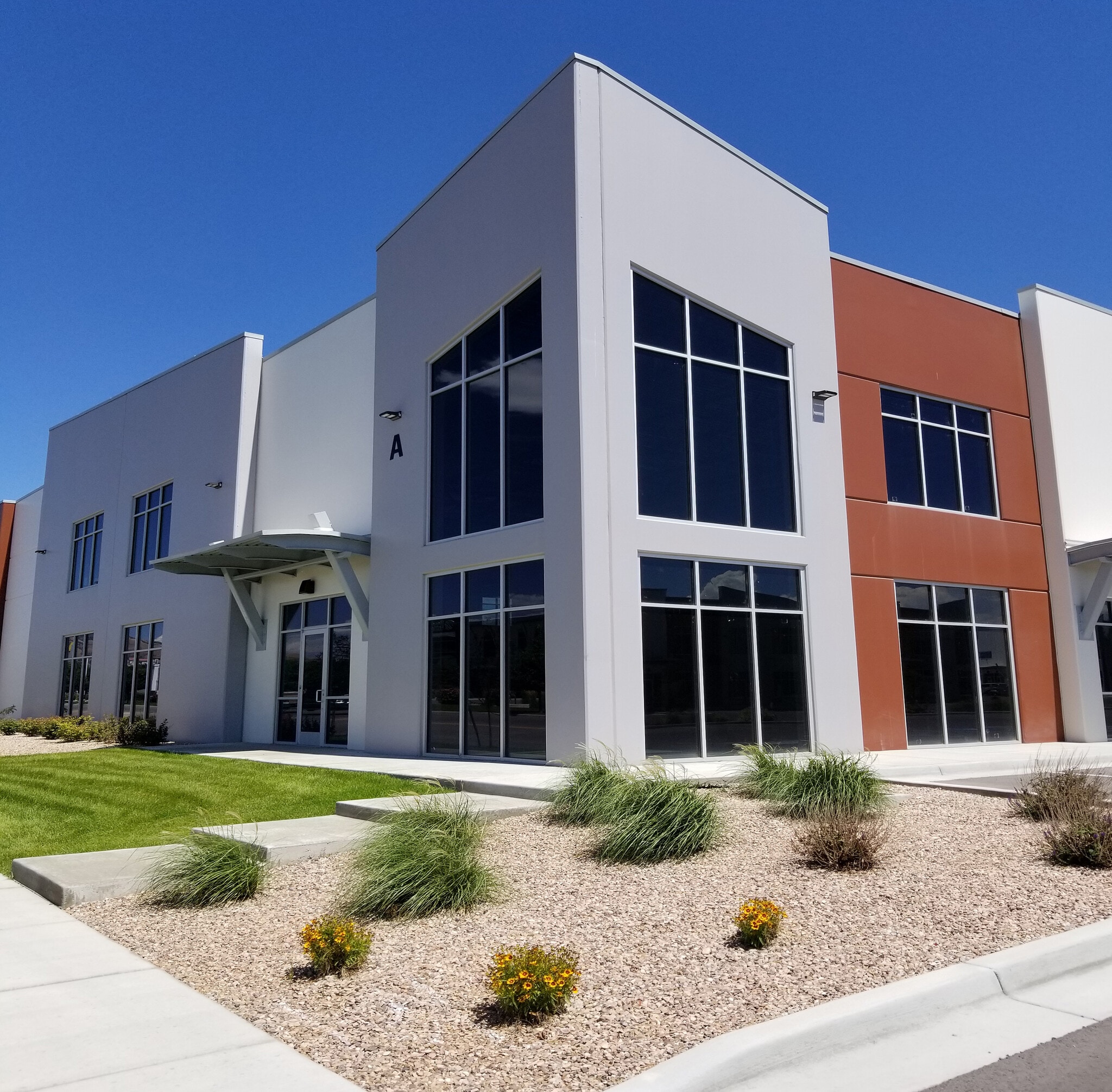 305 S 850 E, Lehi, UT to rent Building Photo- Image 1 of 8