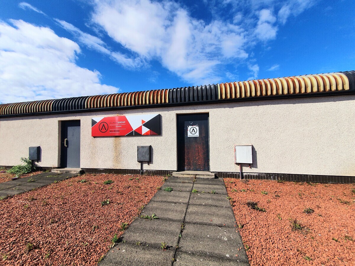 2 James Little St, Kilmarnock, KA1 4AT UK