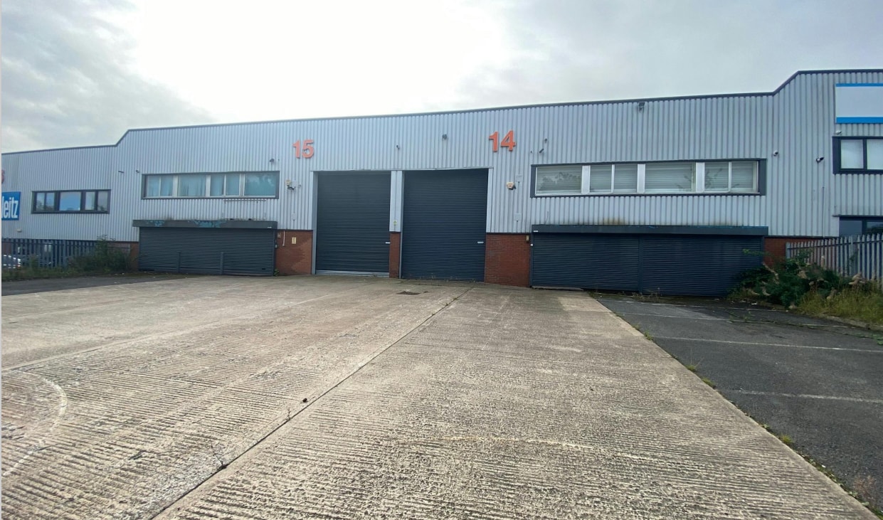 Millshaw Park, Leeds to rent Building Photo- Image 1 of 1