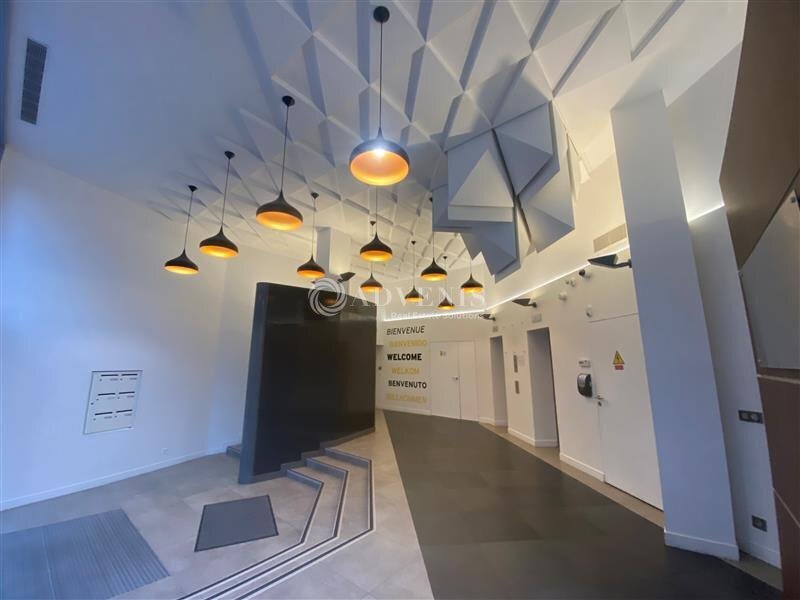 6 Avenue Gustave Eiffel, Montigny-le-Bretonneux to rent Lobby- Image 1 of 7