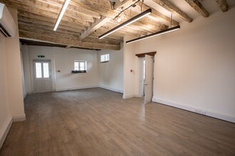 21-23 Hart St, Henley On Thames for rent Interior Photo- Image 2 of 4