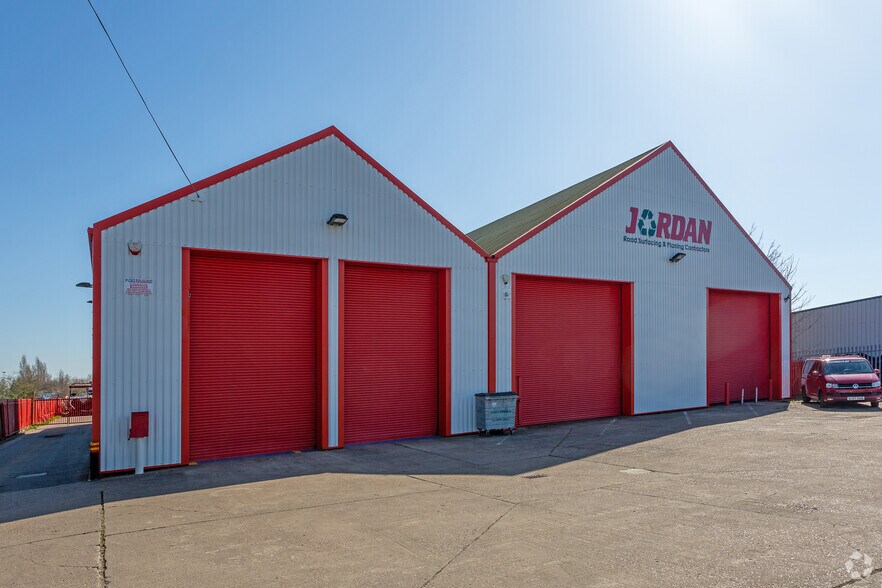 285 Bowbridge Rd, Newark for sale - Primary Photo - Image 1 of 1