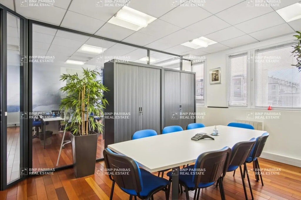 Vente Bureaux 268 m² - Photo 1