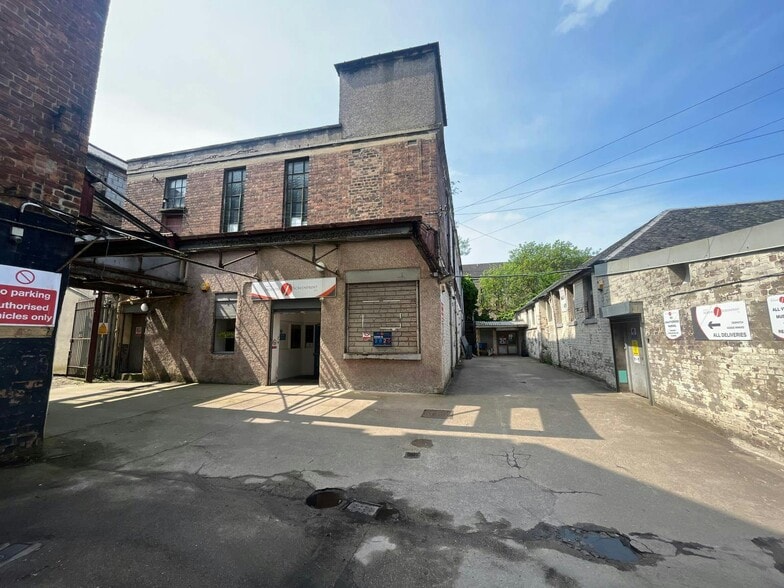 Portfolio of 2 properties for sale on LoopNet.co.uk - Building Photo - Image 2 of 8