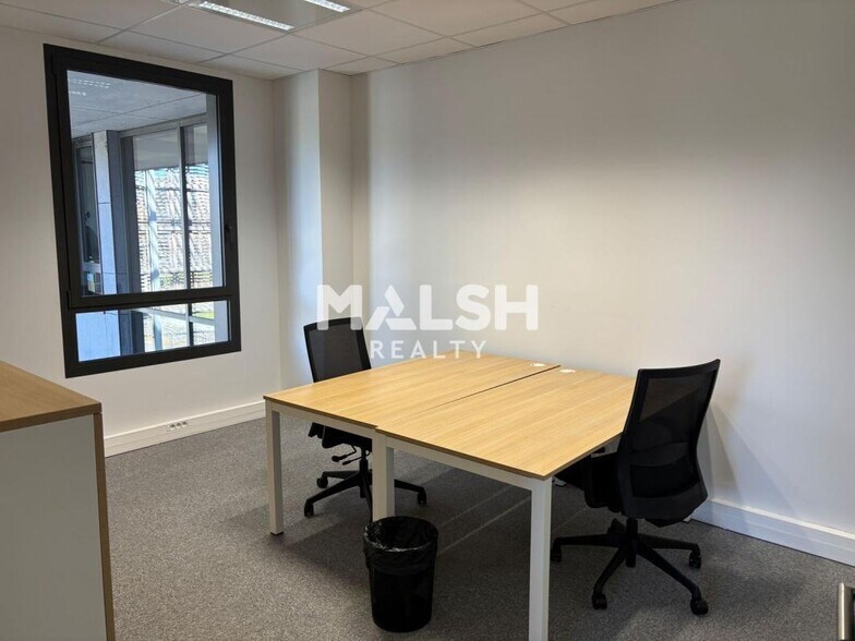 Office in Limonest for sale - Interior Photo - Image 3 of 10