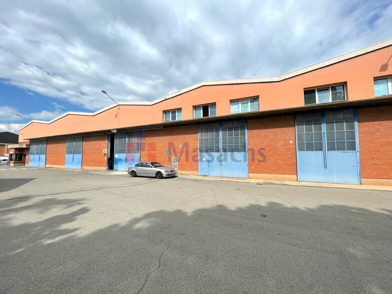 Nave y oficina en Sant Fruitós de Bages portfolio of 2 properties for sale on LoopNet.co.uk - Building Photo - Image 2 of 24