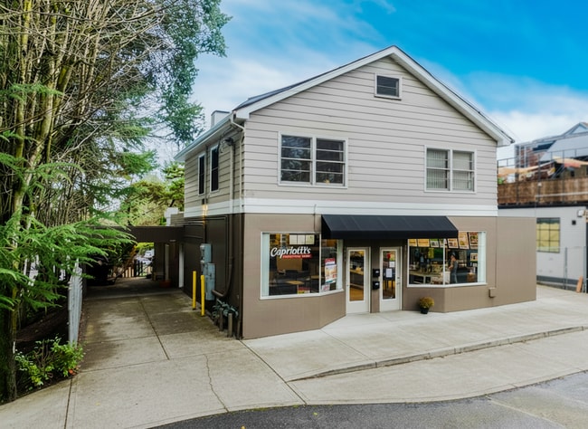 More details for 2816 NE Halsey St, Portland, OR - Retail for Sale