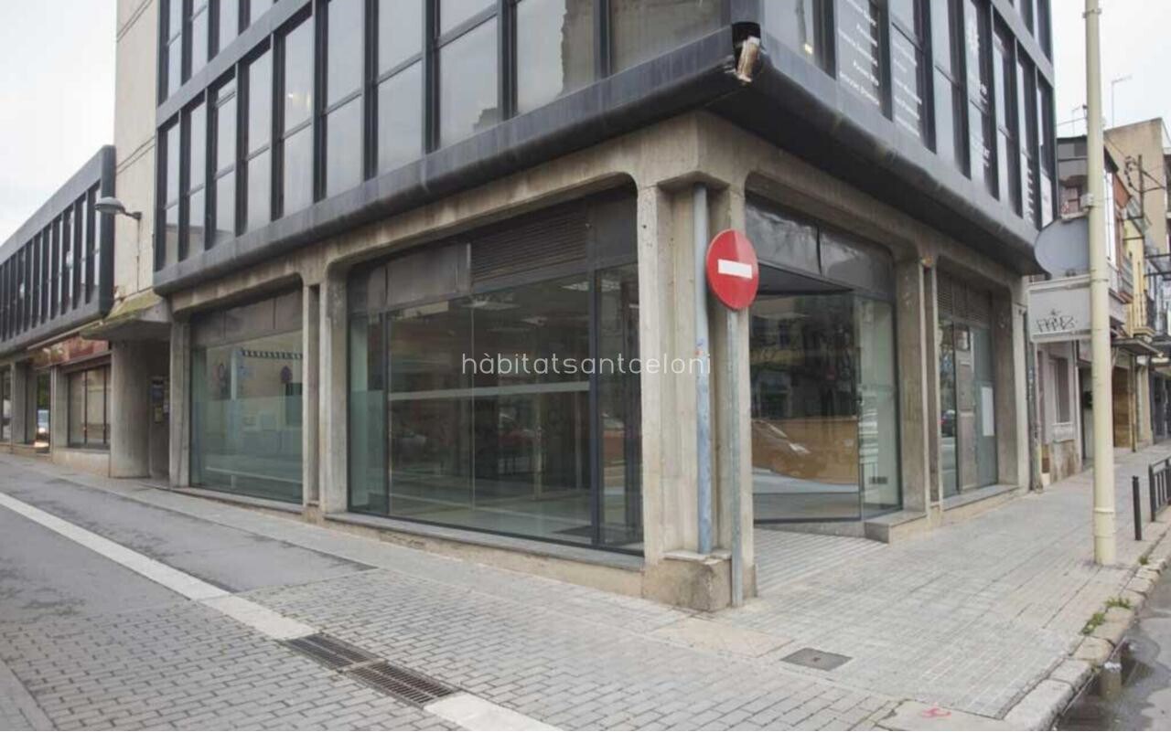 Cardedeu, BAR 08440 - - - Interior Photo - Image 1 of 15