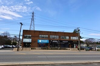 87 Glen Cove Rd, Greenvale, NY to rent Building Photo- Image 1 of 2