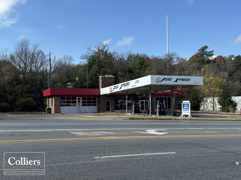 1501 N College Ave, Fayetteville, AR for rent - Building Photo - Image 1 of 3