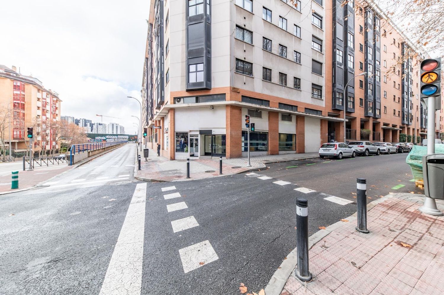 Retail in Madrid, Madrid to rent Primary Photo- Image 1 of 2