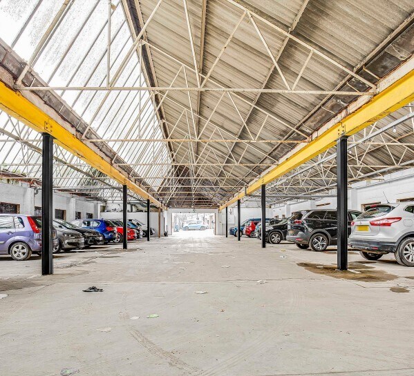 Oxgate Ln, London for sale Interior Photo- Image 1 of 1