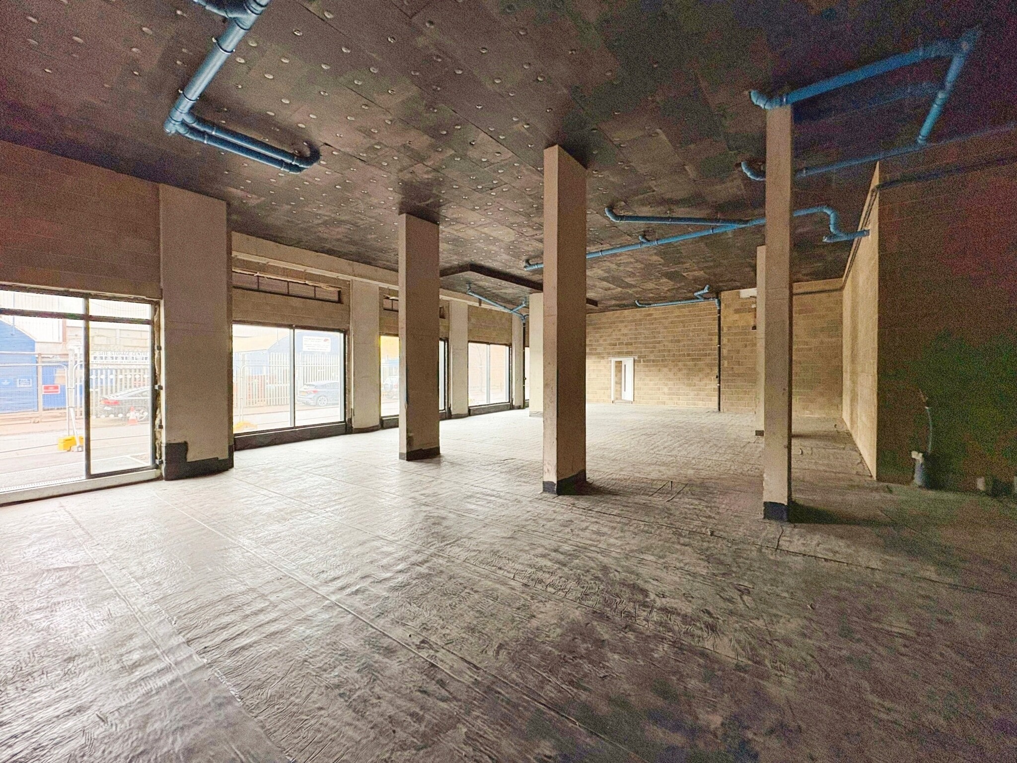 Eastmoor St, London to rent Interior Photo- Image 1 of 8