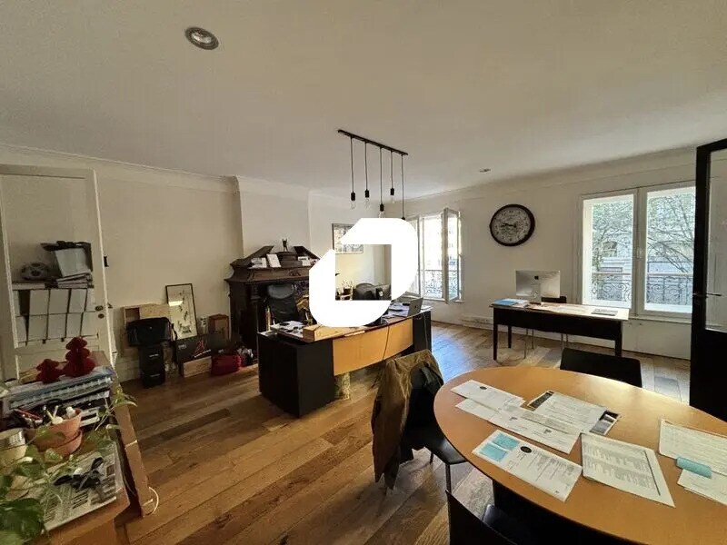 Office in Bordeaux to rent Interior Photo- Image 1 of 21