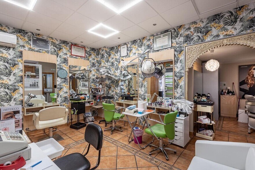 Retail in Granada, Granada for sale - Interior Photo - Image 3 of 15