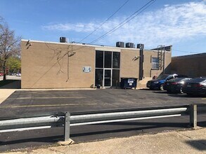 3425 W Peterson Ave, Chicago, IL - AERIAL  map view