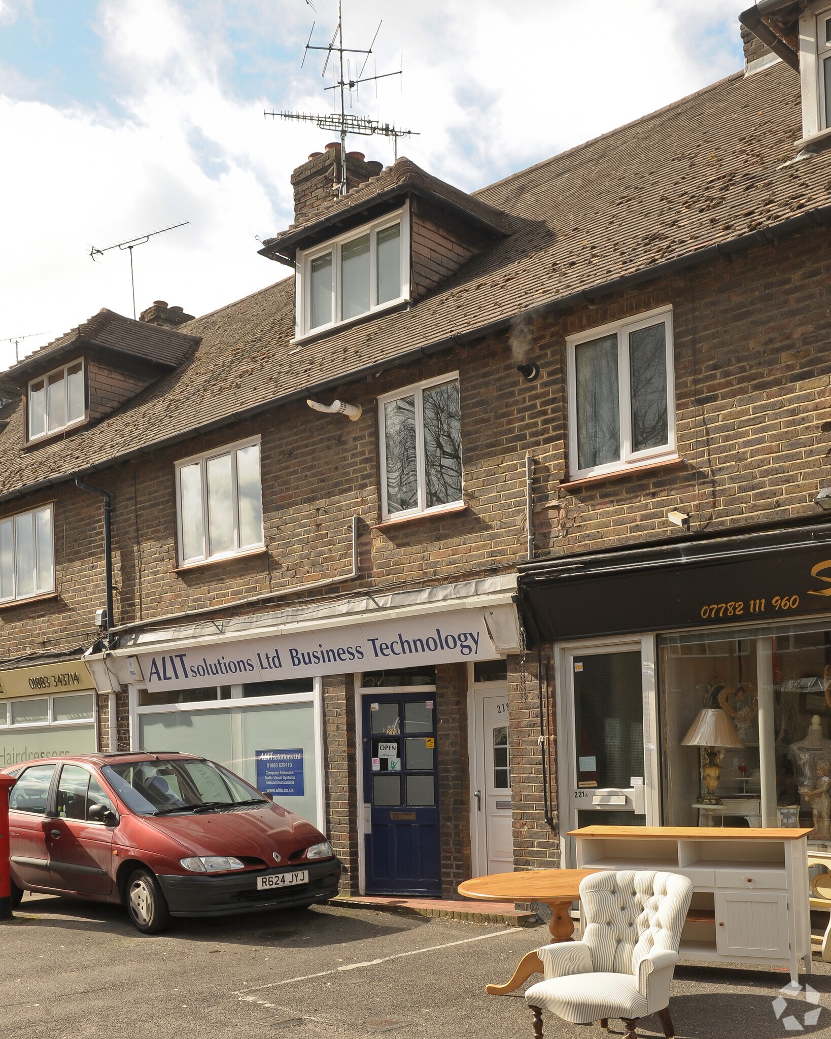 219 Croydon Rd, Caterham for sale Building Photo- Image 1 of 1