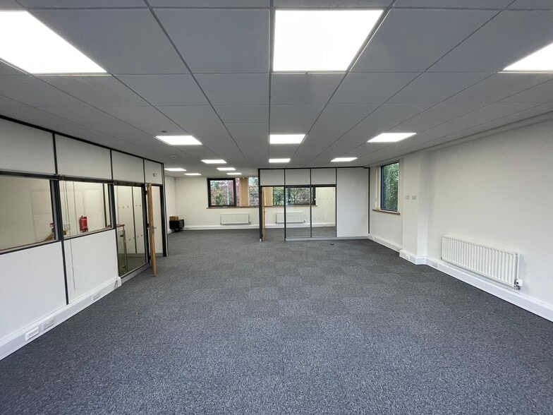 Stanley Matthews Way, Stoke On Trent to rent - Interior Photo - Image 3 of 14