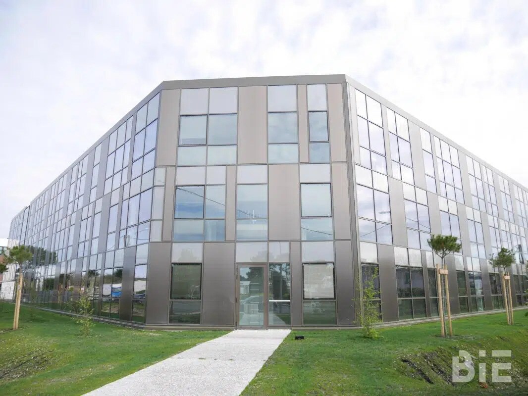 Office in Pessac to rent Building Photo- Image 1 of 6