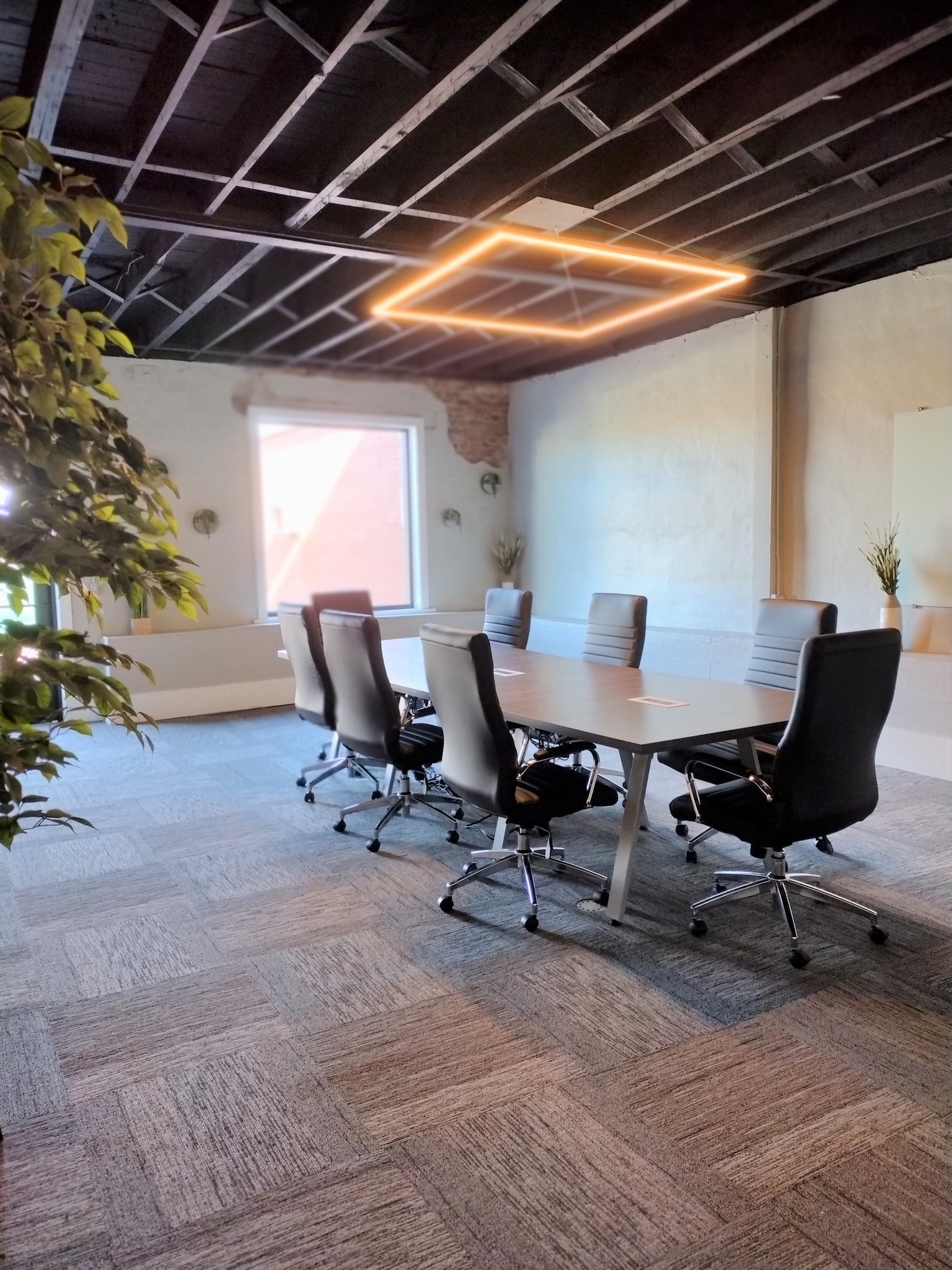 152-158 N Water Ave, Gallatin, TN to rent Interior Photo- Image 1 of 22