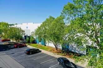 13827 Carowinds Blvd, Charlotte, NC for rent Building Photo- Image 1 of 5