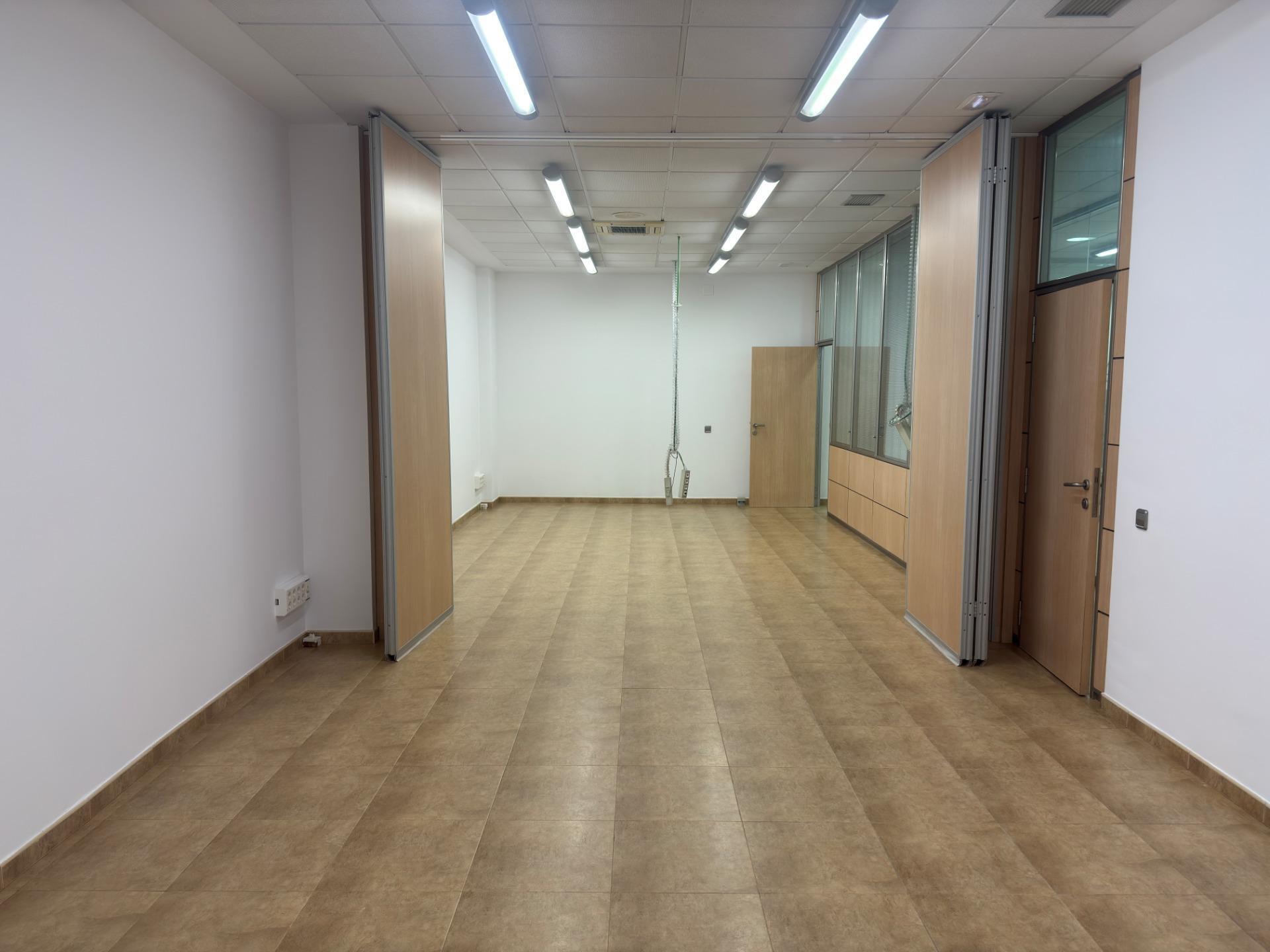 Retail in Algemesí to rent Interior Photo- Image 1 of 15