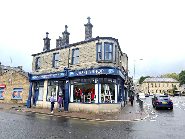 St. James Street, Bacup to rent - Building Photo - Image 2 of 2