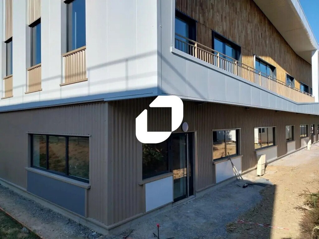 Vente Bureaux 396 m² à 2 016 m² - Photo 1