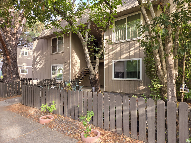 145 Lincoln St, Santa Rosa, CA for sale - Building Photo - Image 1 of 33