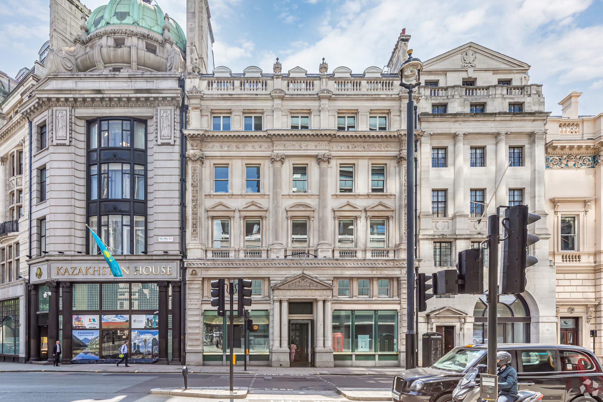 123 Pall Mall, London to rent Primary Photo- Image 1 of 10