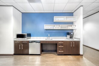 5444 Westheimer Rd, Houston, TX to rent Interior Photo- Image 2 of 7