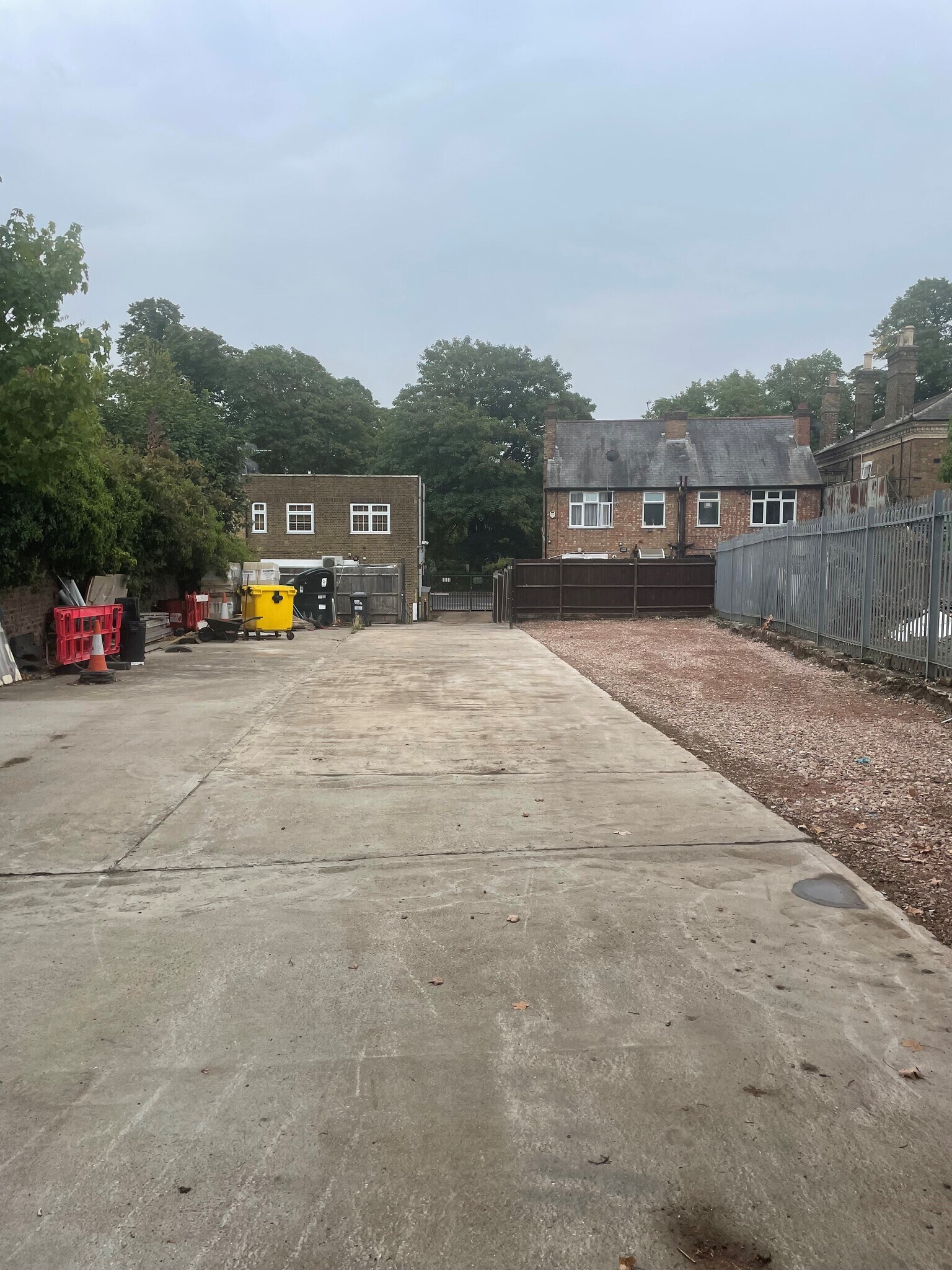 132 Hertford Road Rd, Enfield for sale Building Photo- Image 1 of 1