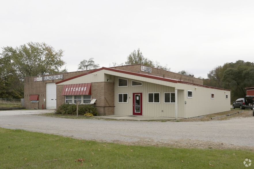 61005 Red Arrow Hwy, Hartford, MI for sale - Primary Photo - Image 1 of 1