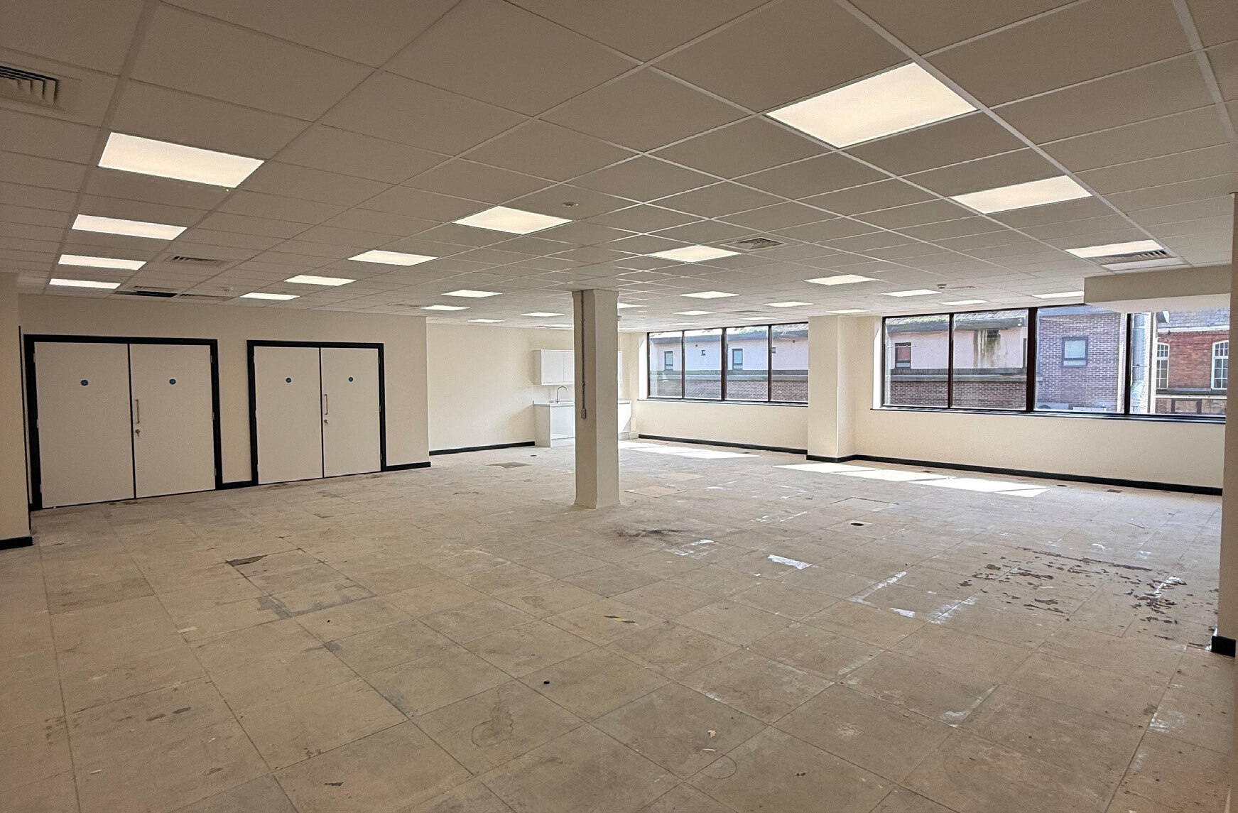 High St, Haverhill to rent Interior Photo- Image 1 of 7