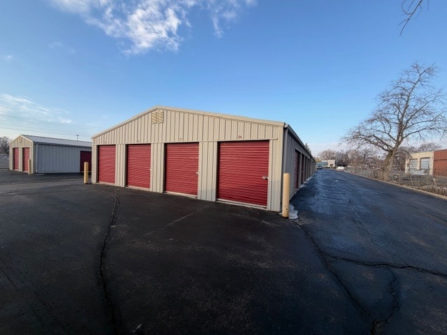 Sheridan & Lockwood Self Storage portfolio of 2 properties for sale on LoopNet.co.uk Primary Photo- Image 1 of 3